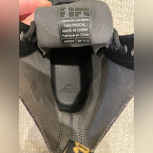 Dr.Marten’s 1460 Pascal Wild Hearts Combat Boots - Picture 5 of 6